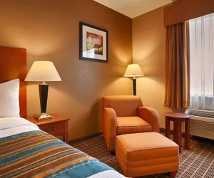 Photo 5 - Best Western Orange Inn & Suites