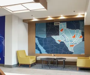 Photo 3 - Holiday Inn Express & Suites Dallas Southwest-Cedar Hill