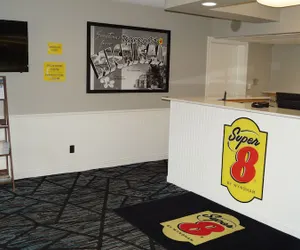 Photo 5 - Super 8 by Wyndham Traverse City