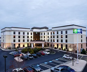 Photo 2 - Holiday Inn Express Hotel & Suites Harrisburg West, an IHG Hotel