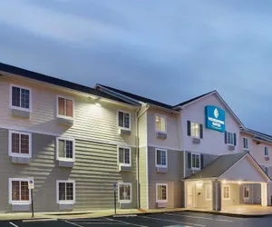 Photo 2 - WoodSpring Suites Cincinnati Fairfield