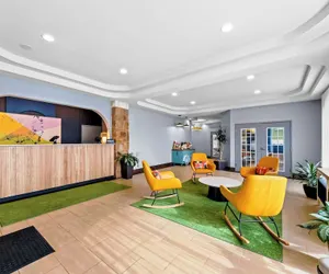 Photo 3 - Spark by Hilton San Antonio near SeaWorld