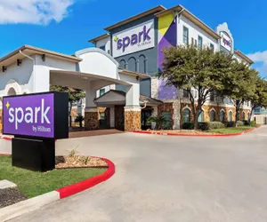 Photo 2 - Spark by Hilton San Antonio near SeaWorld