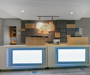 Photo 4 - Holiday Inn Express Atmore by IHG