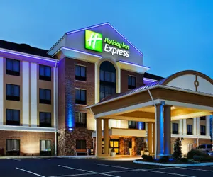 Photo 2 - Holiday Inn Express Johnson City, an IHG Hotel