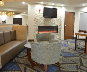 Photo 4 - Holiday Inn Express Waterloo Cedar Falls, an IHG Hotel