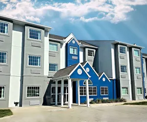 Photo 2 - Microtel Inn & Suites by Wyndham Council Bluffs/Omaha