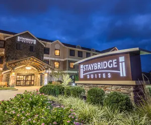 Photo 2 - Staybridge Suites Kansas City - Independence, an IHG Hotel