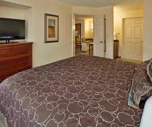 Photo 3 - Staybridge Suites Kansas City - Independence, an IHG Hotel