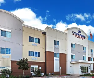 Photo 2 - Candlewood Suites Baytown, an IHG Hotel