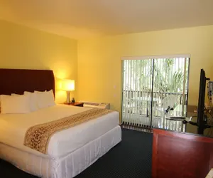 Photo 2 - The Central Motel