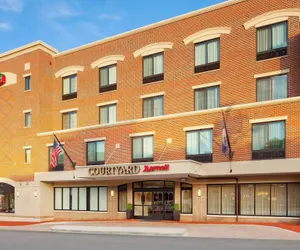 Photo 2 - Courtyard by Marriott Fredericksburg Historic District