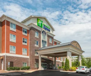 Photo 2 - Holiday Inn Express Hotel and Suites Statesville, an IHG Hotel