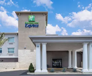 Photo 2 - Holiday Inn Express Hotel & Suites Lodi by IHG