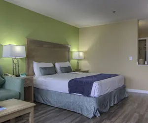 Photo 4 - The Islander Inn