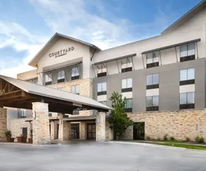 Photo 2 - Courtyard by Marriott New Braunfels River Village