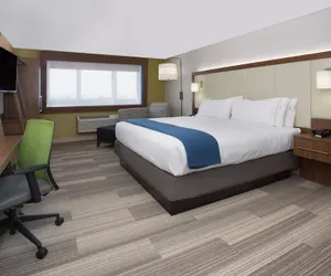 Photo 5 - Holiday Inn Express & Suites Olathe South, an IHG Hotel