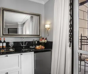 Photo 5 - Waldorf Astoria Chicago