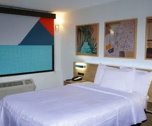 Photo 4 - Waterfront Inn PHL Airport