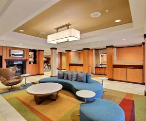 Photo 3 - Fairfield Inn & Suites by Marriott Milwaukee Airport