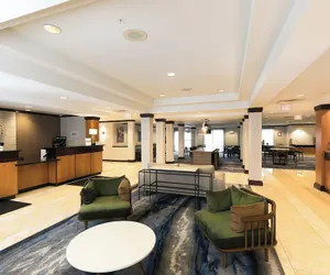 Photo 4 - Fairfield Inn & Suites by Marriott Milwaukee Airport