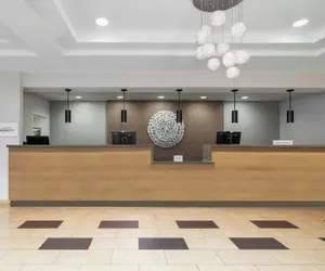 Photo 5 - Fairfield Inn & Suites by Marriott Cumberland