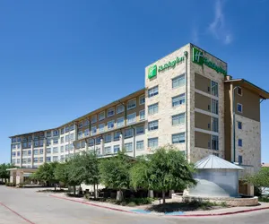 Photo 2 - Holiday Inn San Antonio Seaworld, an IHG Hotel