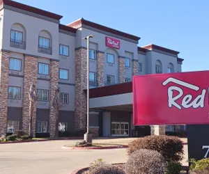 Photo 2 - Red Roof Inn & Suites Longview