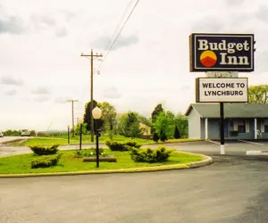 Photo 2 - Budget Inn of Lynchburg and Bedford