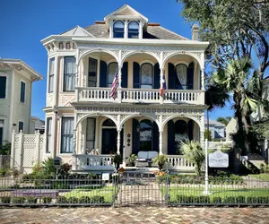 Photo 2 - Coppersmith Inn B&B