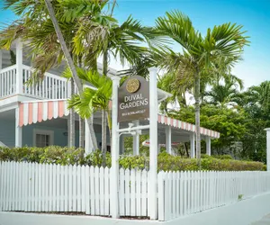 Photo 2 - Duval Gardens at Southernmost Beach Resort – Adults Only