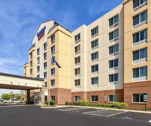 Photo 2 - Fairfield Inn & Suites by Marriott Lexington North