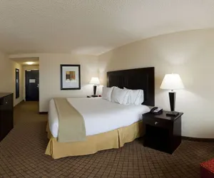 Photo 4 - Holiday Inn Express & Suites Newberry, an IHG Hotel