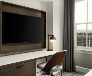 Photo 4 - Courtyard by Marriott Philadelphia Downtown