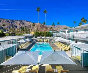Photo 2 - The Skylark a Palm Springs Hotel
