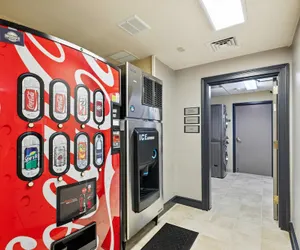 Photo 2 - Country Inn & Suites by Radisson, Covington, LA