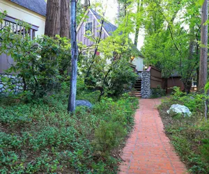 Photo 2 - Saddleback Inn