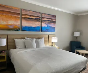Photo 3 - Days Inn by Wyndham Rockdale Texas