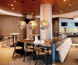 Photo 4 - SpringHill Suites by Marriott Indianapolis Downtown