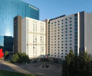 Photo 2 - Courtyard by Marriott Indianapolis Downtown