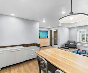 Photo 3 - WoodSpring Suites Austin North I-35