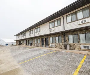 Photo 2 - Harlan Inn and Suites by OYO Harlan