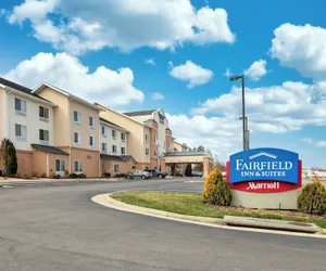 Photo 2 - Fairfield Inn & Suites South Boston