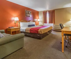 Photo 5 - Econo Lodge