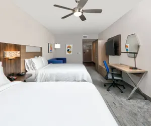 Photo 4 - Holiday Inn Express & Suites North Dallas at Preston, an IHG Hotel