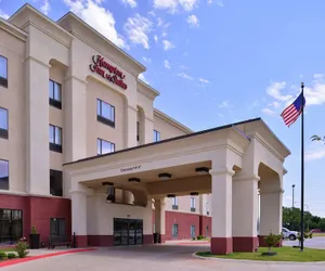 Photo 2 - Hampton Inn & Suites Woodward