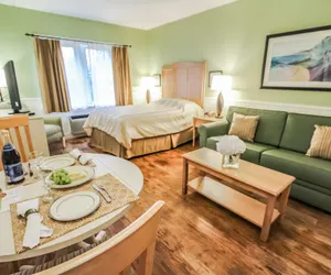 Photo 4 - Holly Tree Resort
