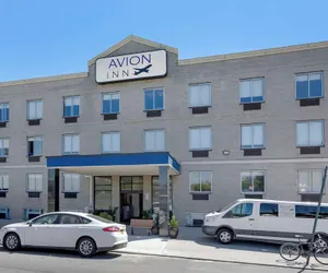 Photo 2 - Avion Inn Near LGA Airport, Ascend Hotel Collection