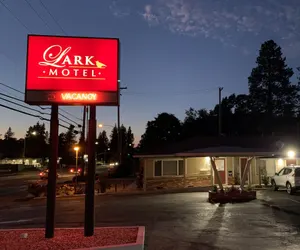 Photo 2 - Lark Motel