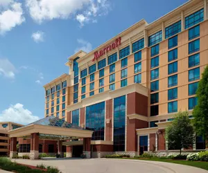 Photo 2 - Bloomington-Normal Marriott Hotel & Conference Center